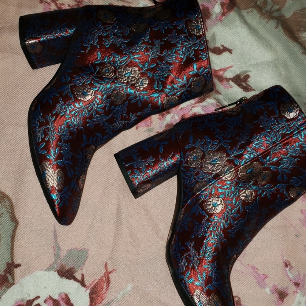 Brocade Booties - Picture 3 of 6